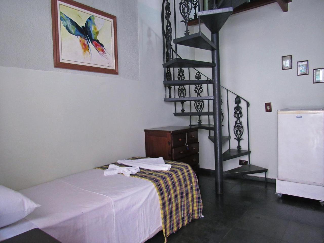 Inn Do Pinheiro 2*